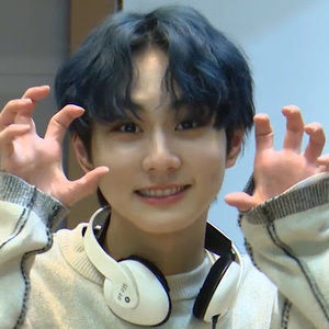 Meet your Posher, Sindi